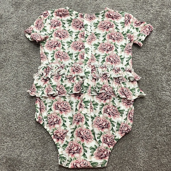 Kate Quinn Peony Double Ruffle Bubble - Picture 6 of 8